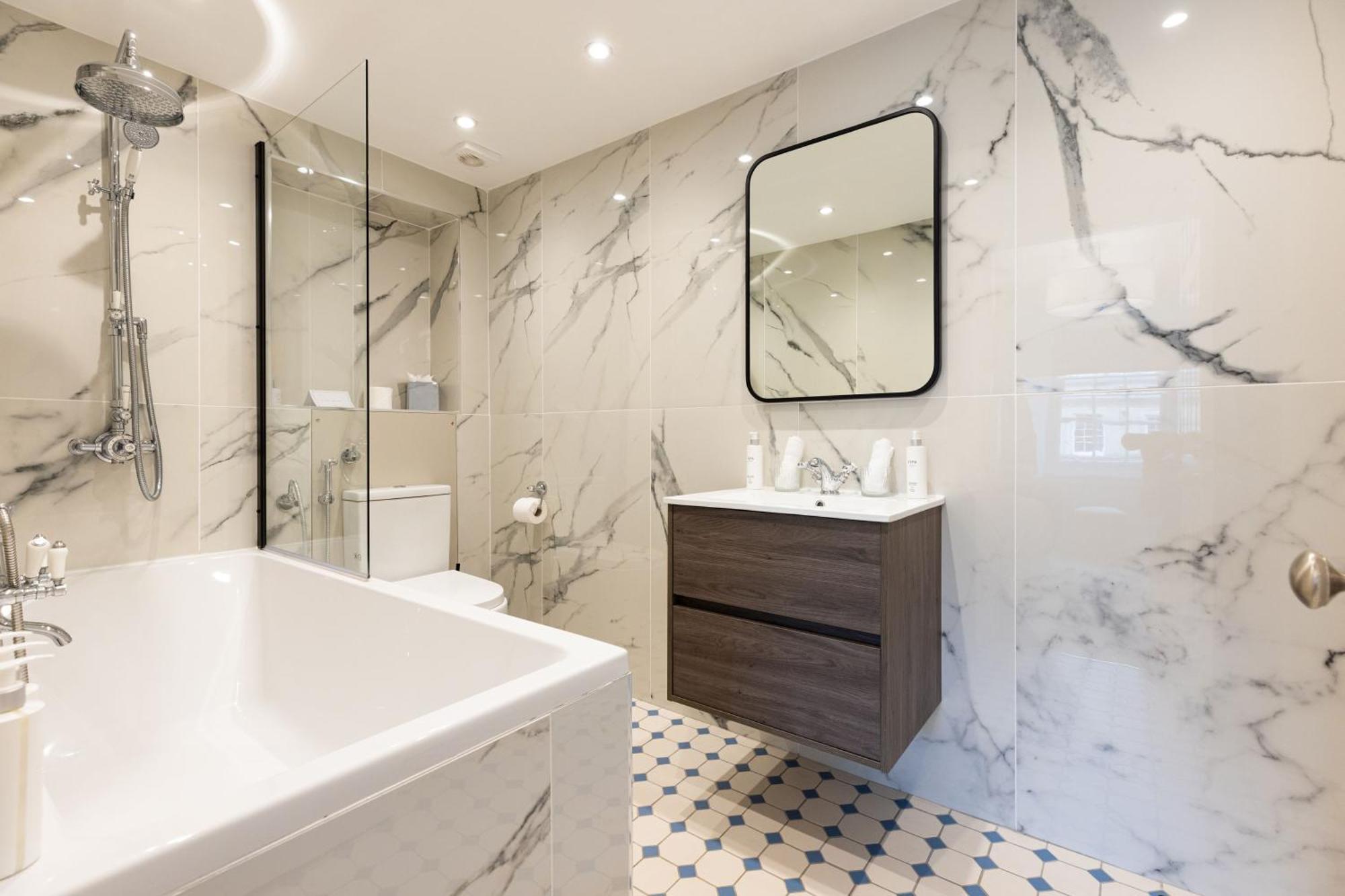 Righ Properties - Luxurious City Centre Three Bedroom Apartment Edimburgo Exterior foto